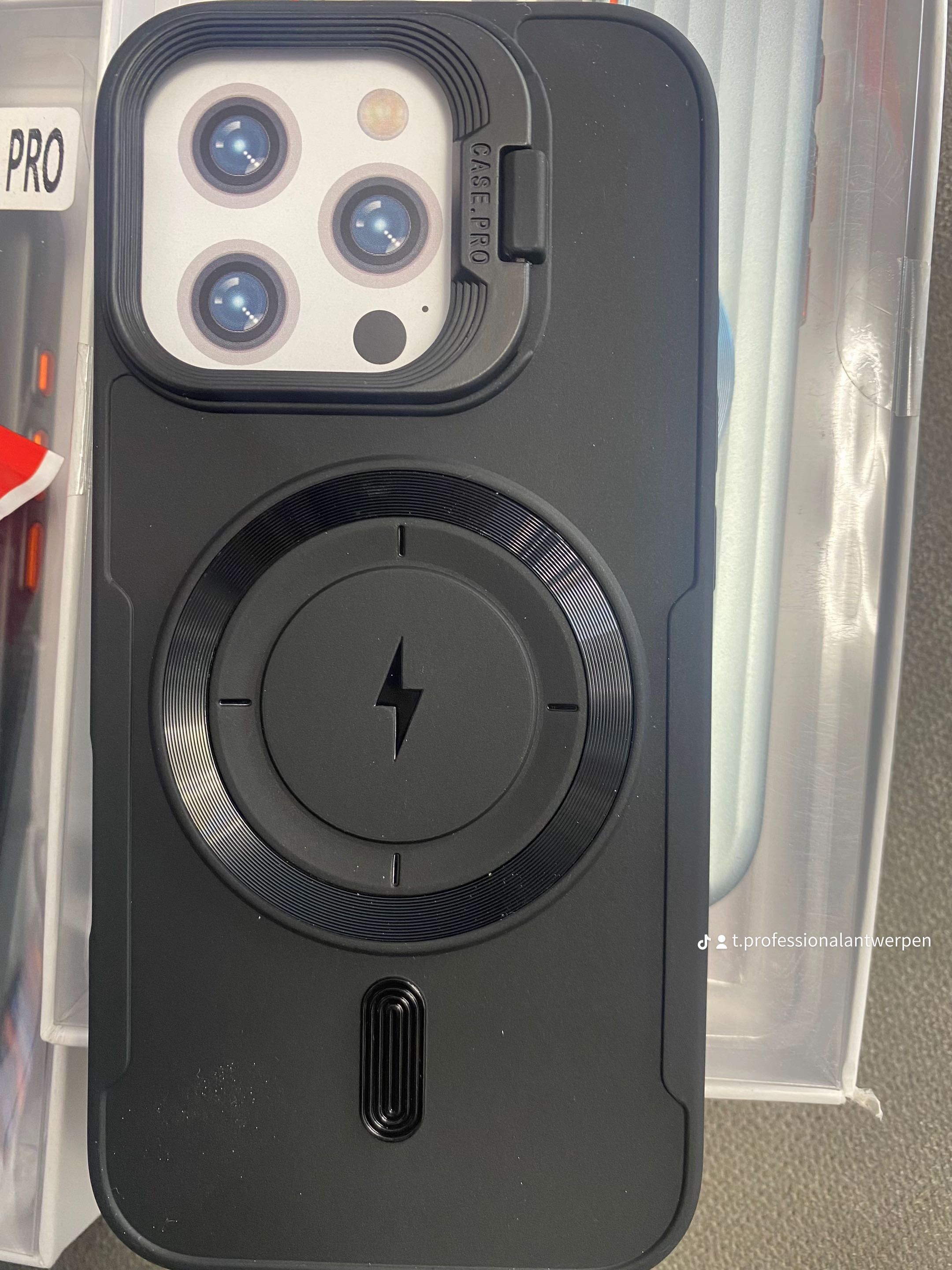 Оригинални Кейсове и Калъфи iPhone 16,Pro,Pro Max и всички модели