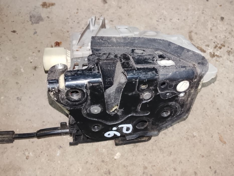 Трети стоп за Passat 6 комби