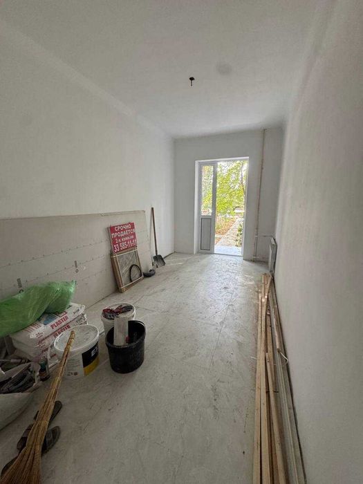 СРОЧНО !! Продаётся нежилой квартира в Яшнабаде 1/1/4 ( 15 кв/м )