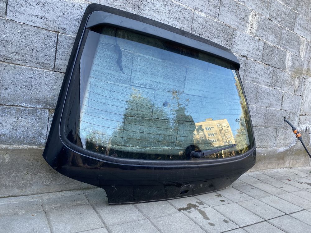 Багажник с прозореца Пежо 306 Peugeot