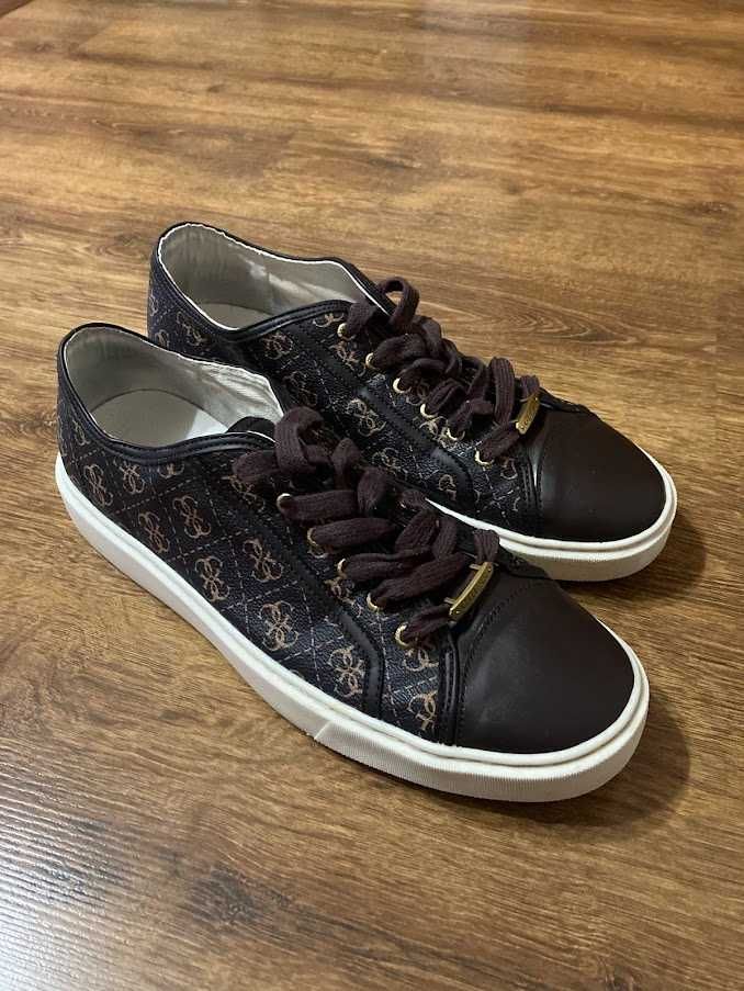 Кецове Guess 44 размер