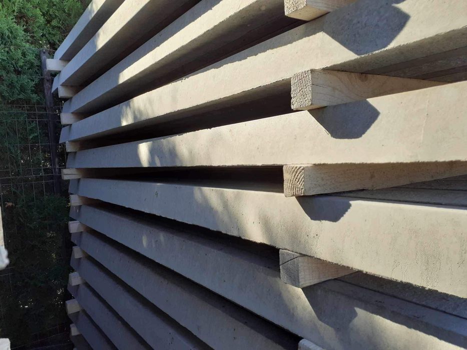 Stalpi gard tip șpalier