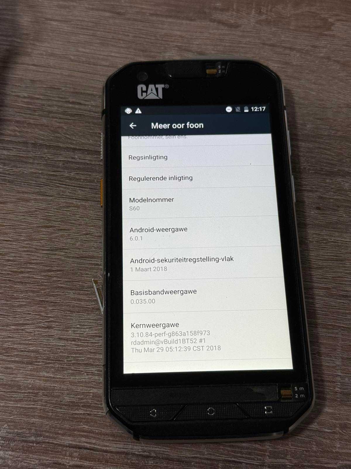 Продавам Cat S60