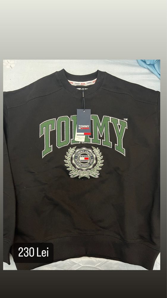 Vând bluza Tommy