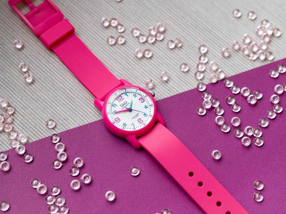 НОВ ДЕТСКИ ЧАСОВНИК Q&Q.Детски Игри Часовници QQ с Японски механизъм