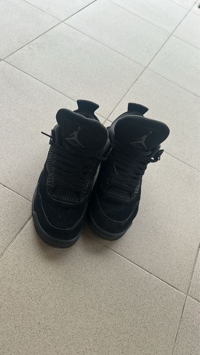 Se vinde jordan 4 black cat