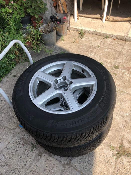 Зимни гуми Мишлен  Пилот и джанти 235/65R176