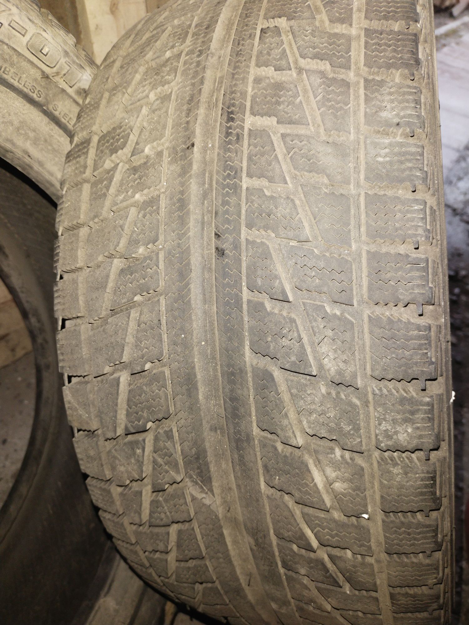 Шины липучка 225*50 R16 Bridgestone Blizzak MZ-01, 2шт