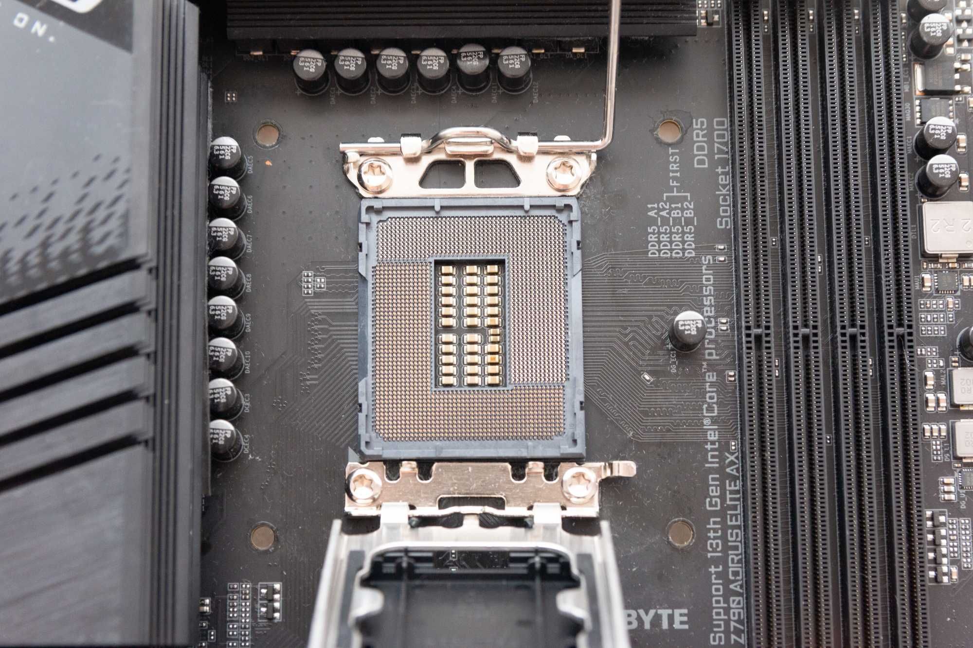 Gigabyte z790 Aorus elite ax ddr5/lga1700