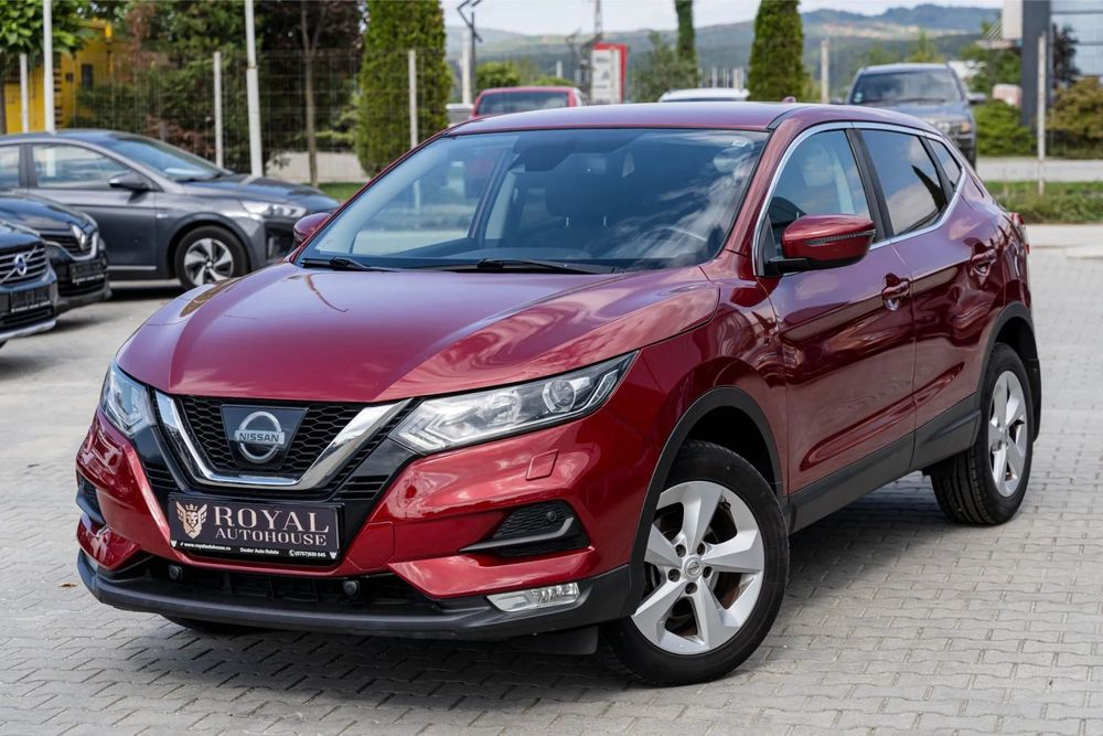 Nissan Qashqai GARANTIE 12 LUNI, 1.5 diesel Asistenta franare - banda, Camera
