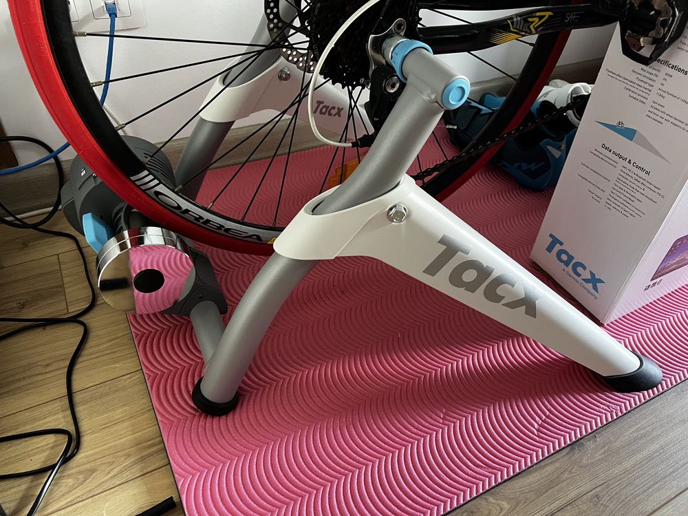 Home Trainer Tacx Flow Smart