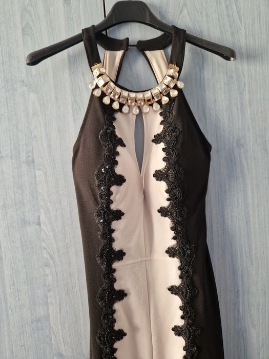 Rochie elegantă alb cu negru