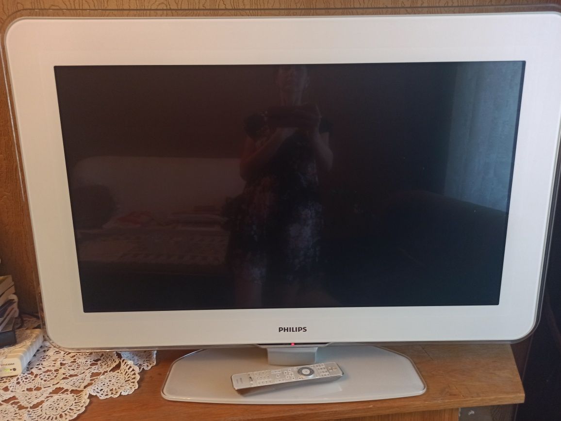 Продавам телевизор Philips