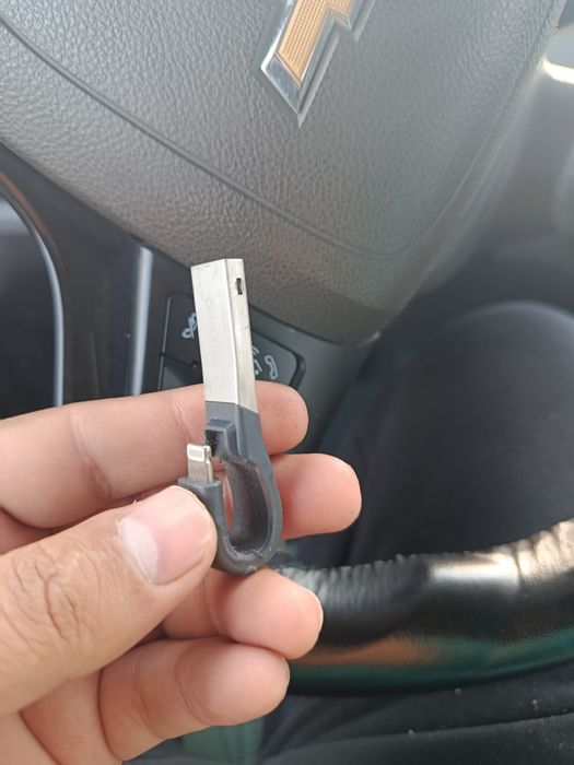 Fleshka iPhone uchun 64 gb original san disk