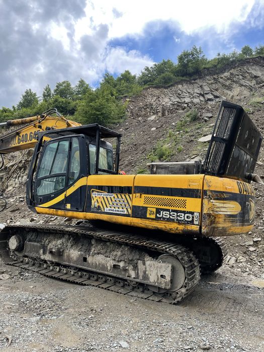 Excavator jcb 330