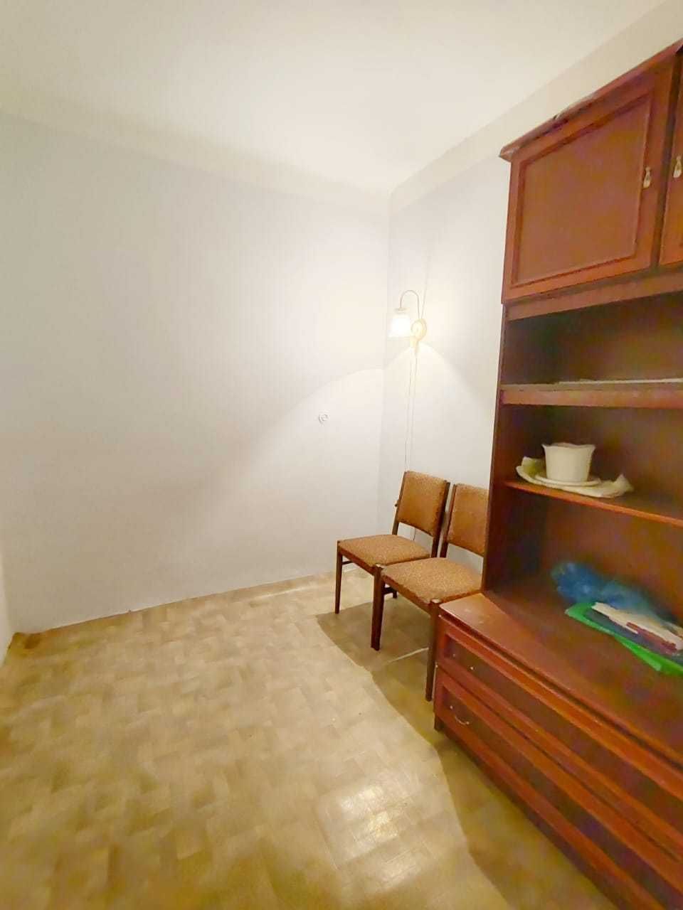 *Продам 2 комн. квартиру ул. Щорса. Старого типа. Помощь в ипотеке.
