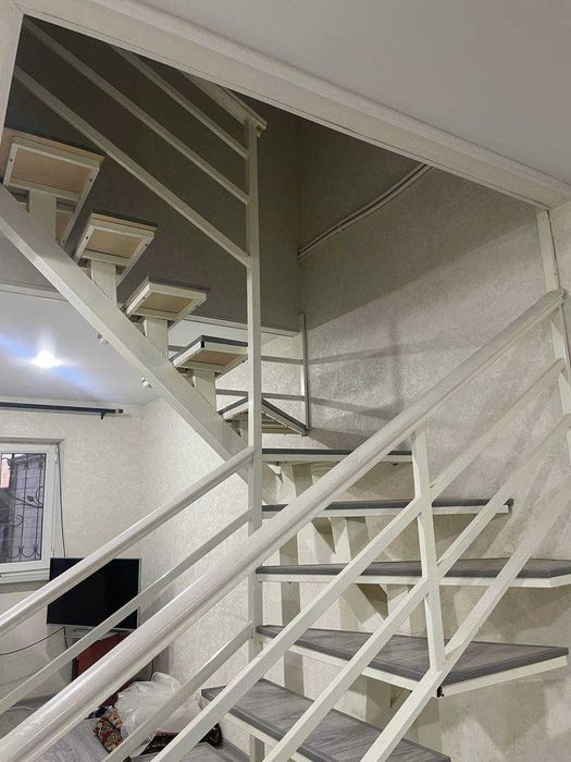 Продается 3-х комнатная квартира на земле с въездом для машины