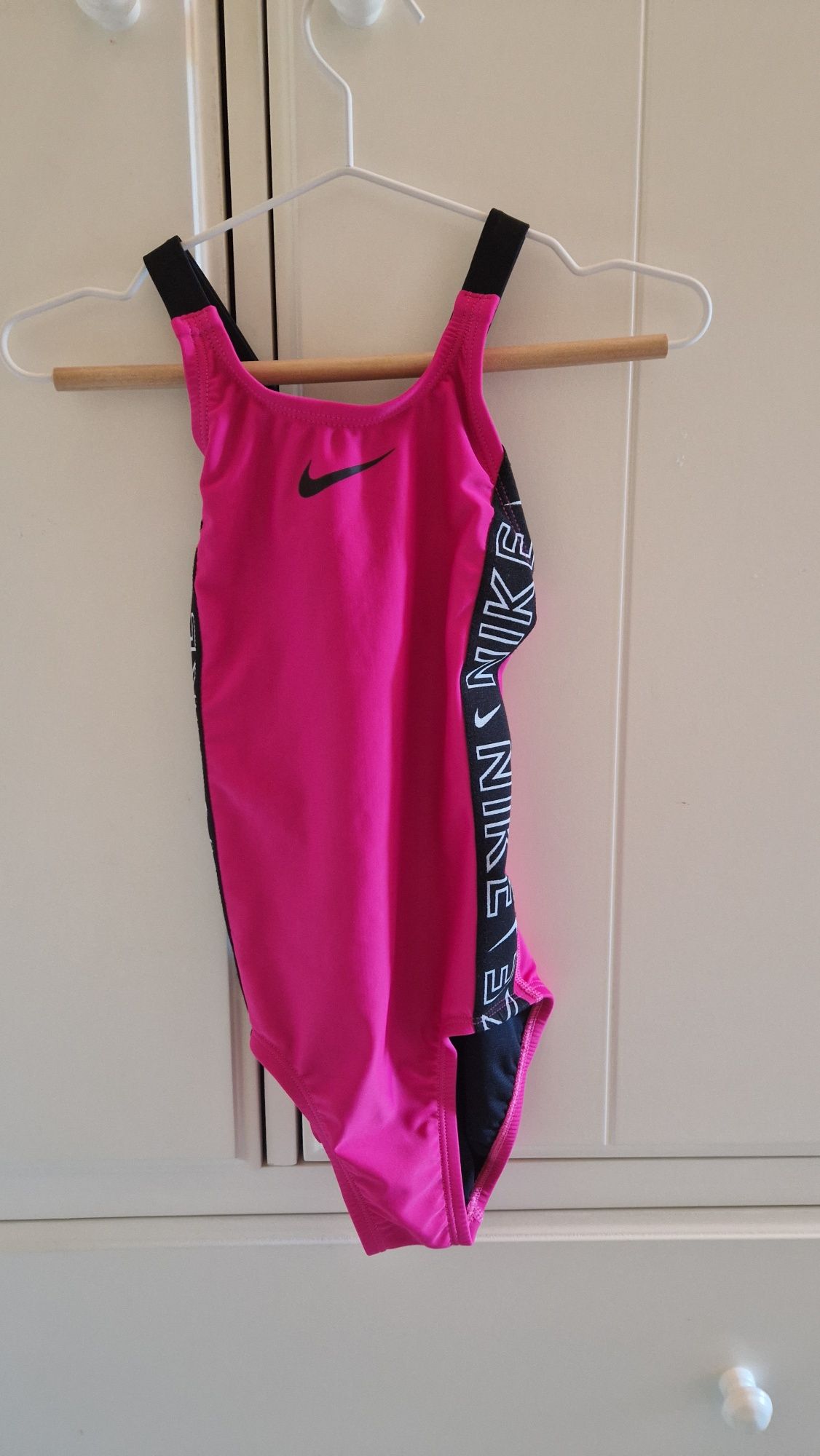 Costum de baie Nike, marime S (128-137 cm)