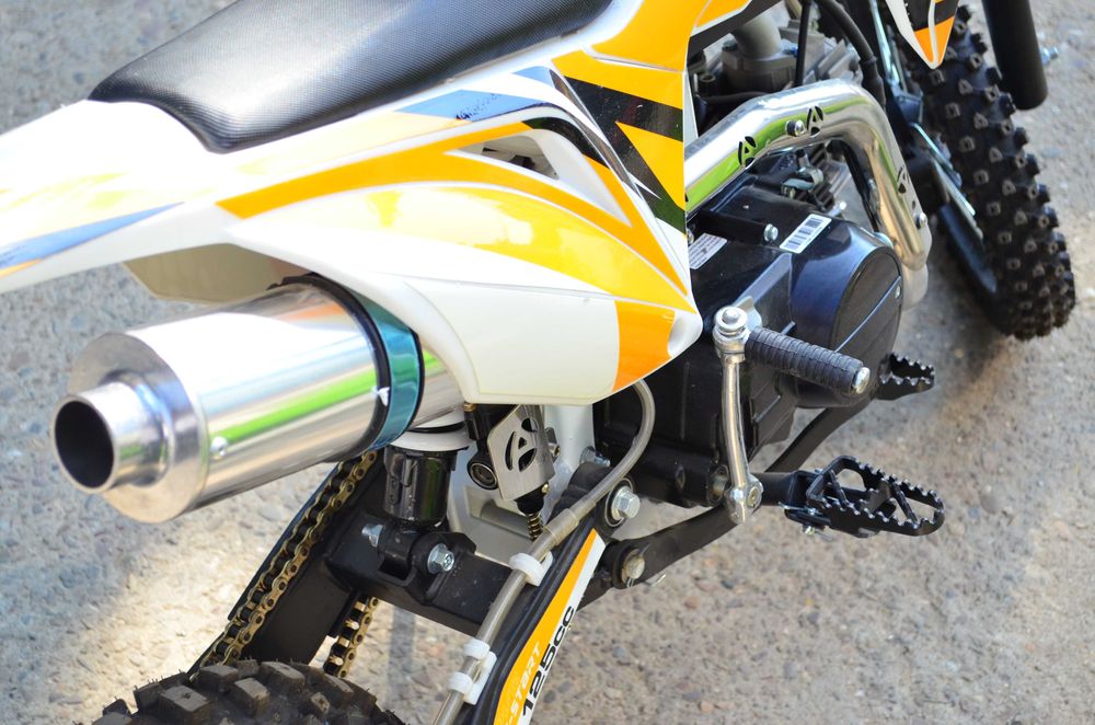 Moto-Cross Yokai 125cc Cutie Manuala Motor in 4 Timpi Nou