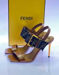 Sandale FENDI model nou