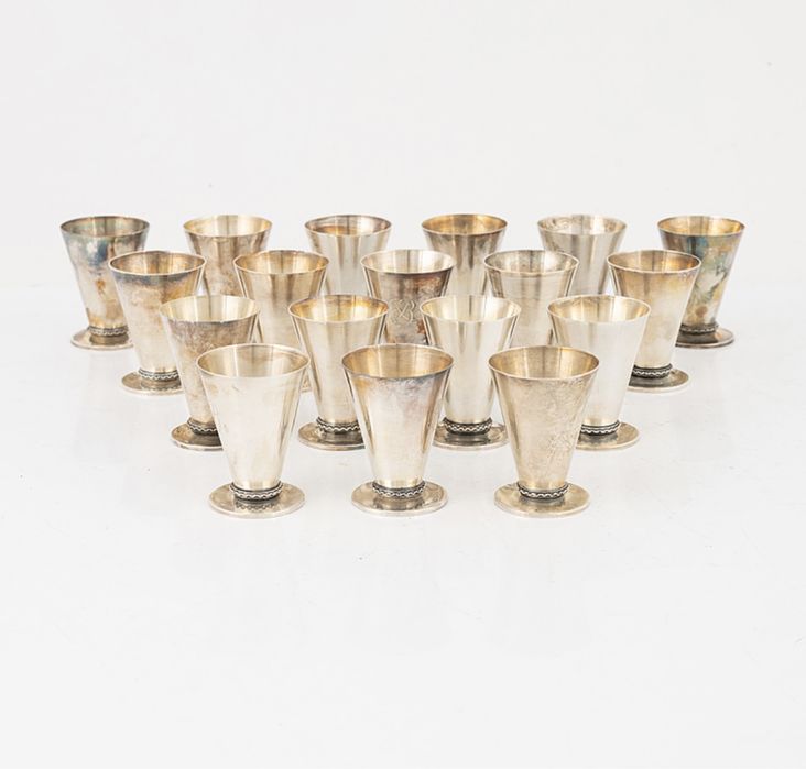 Set 18 pahare argint vechi semnate/1948 - 475 gr