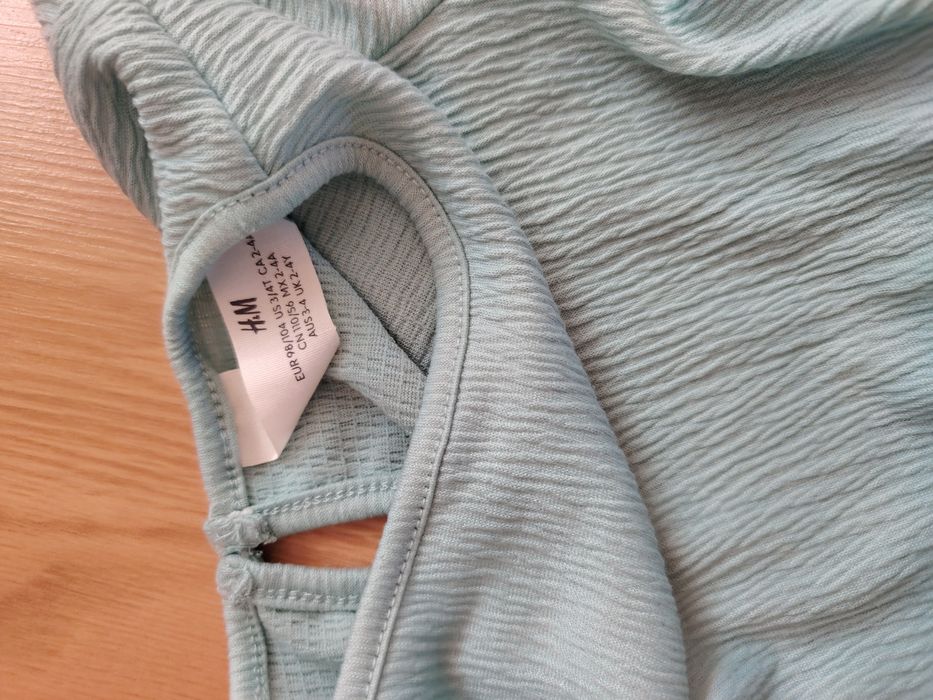 Set  rochițe 104 -110 preturi între 25 lei -35 lei