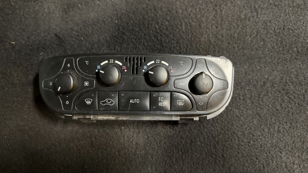 Управление Климатик / Mercedes C-class / W203 / 2001-2007г./