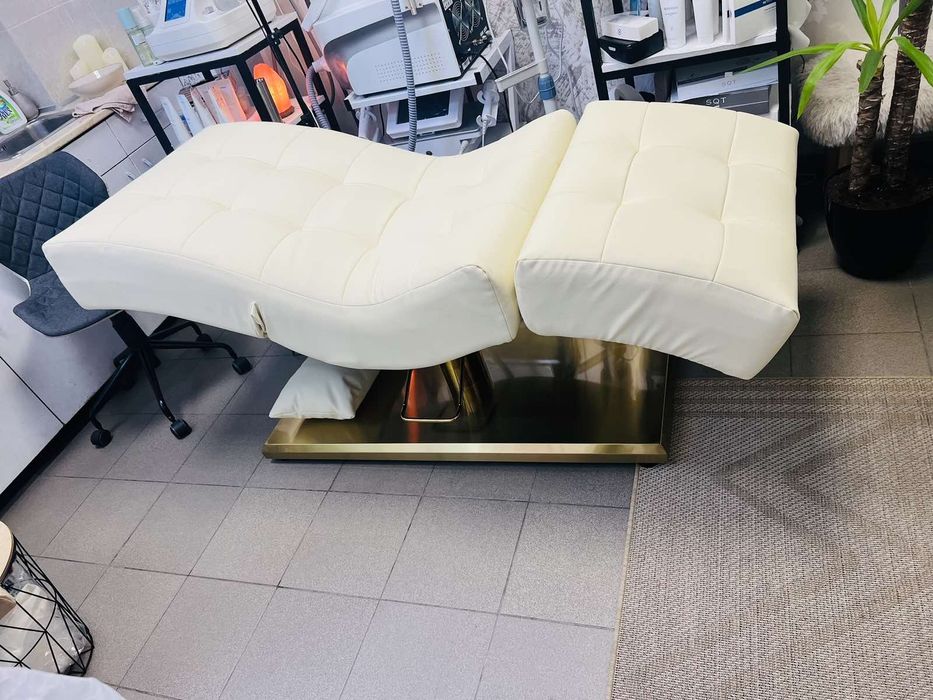 Козметична Кушетка