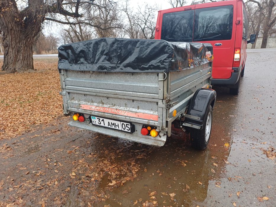 Продам легковой заводской прицеп