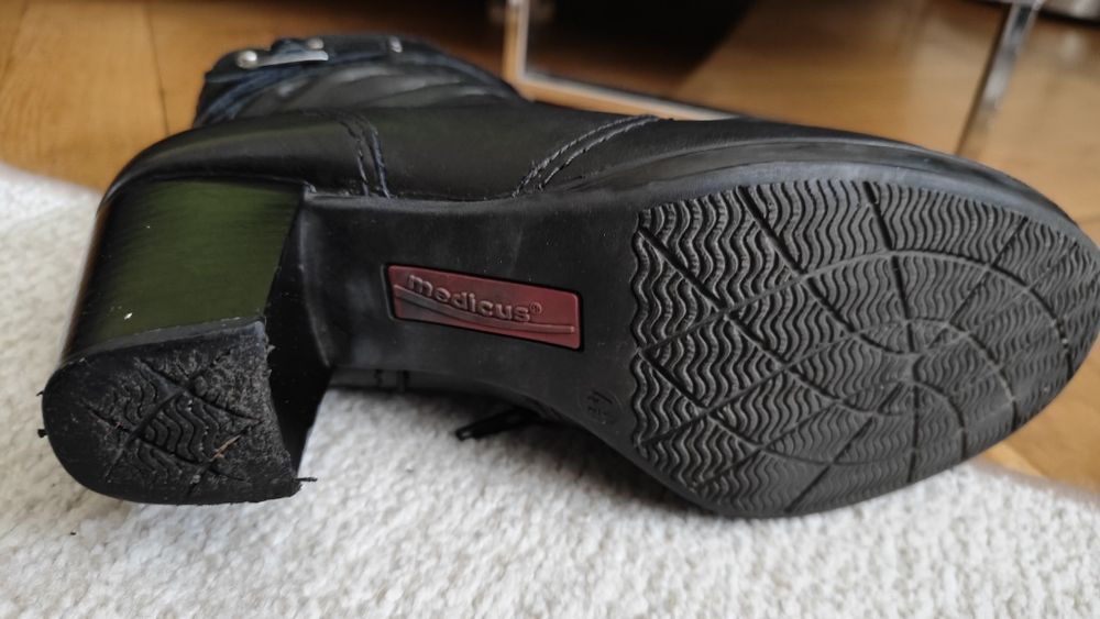 Cizme Medicus mărime 37