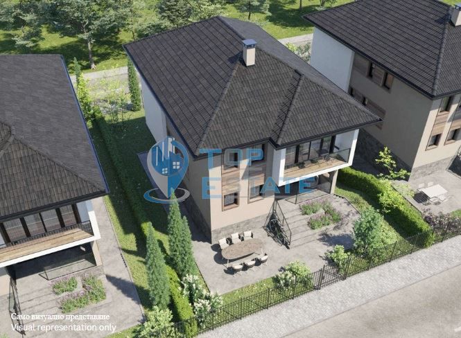Продава се Къща в Велико Търново, Център - 310 кв.м за 1600 €/кв.м - Снимка #2
