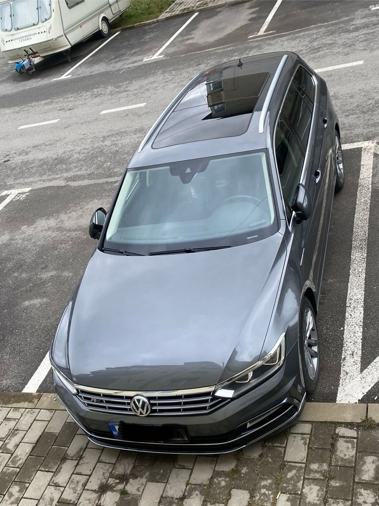 WV Passat R-Line