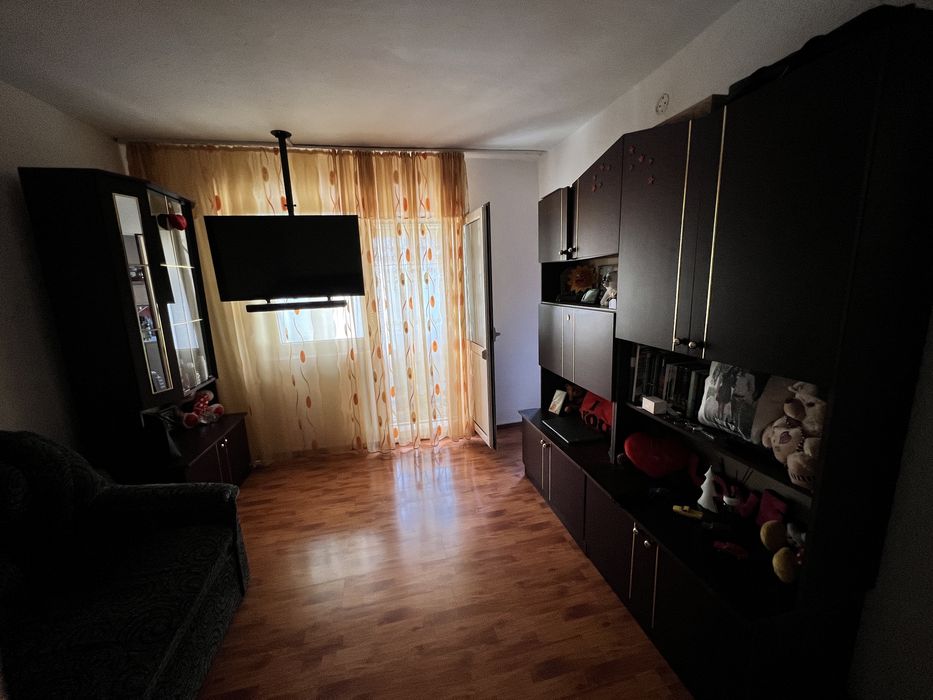 Garsoniera de vanzare