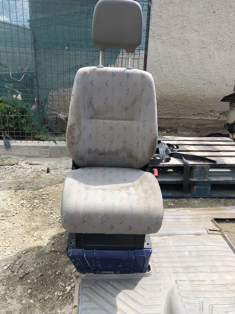 Scaun vw Lt 35 partea dreapta cu reglaj