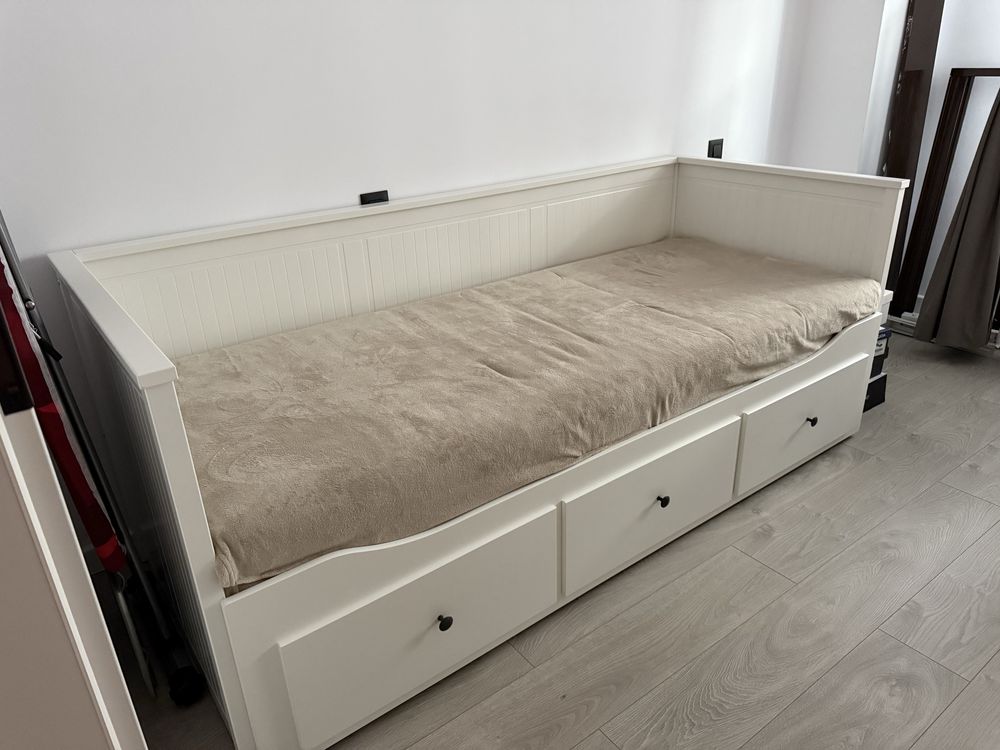 Divan extensibil