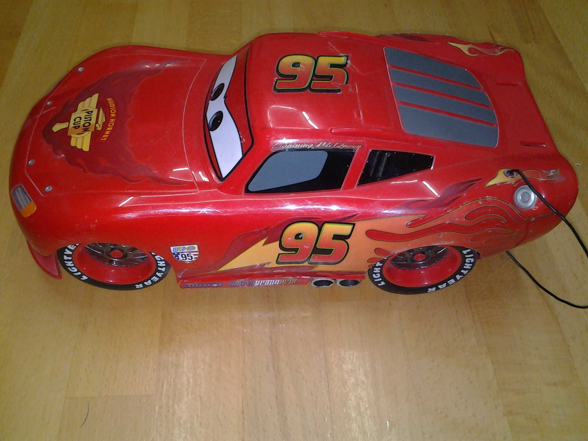 Disney Cars Lightning Mcqueen 35 cm | masinuta copii - telecomanda