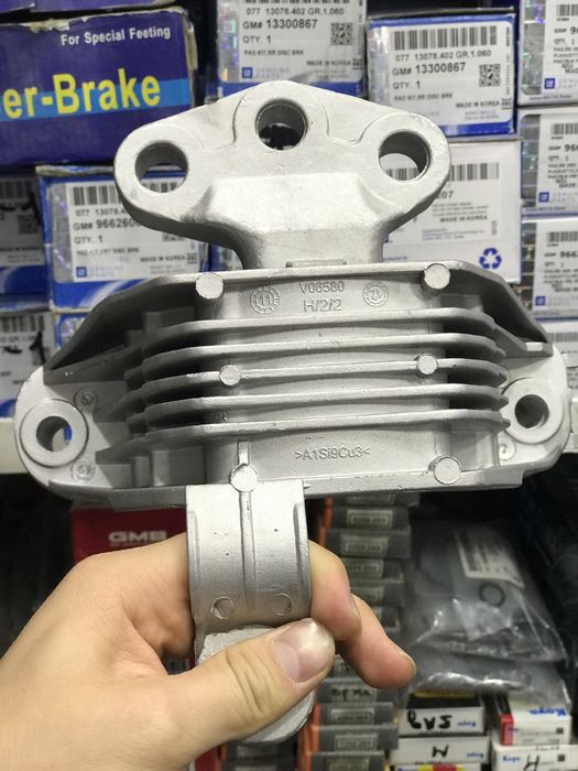 Cruz / Orlando mator padushka RH (o’ng) tomon GM ichi moyli orginal