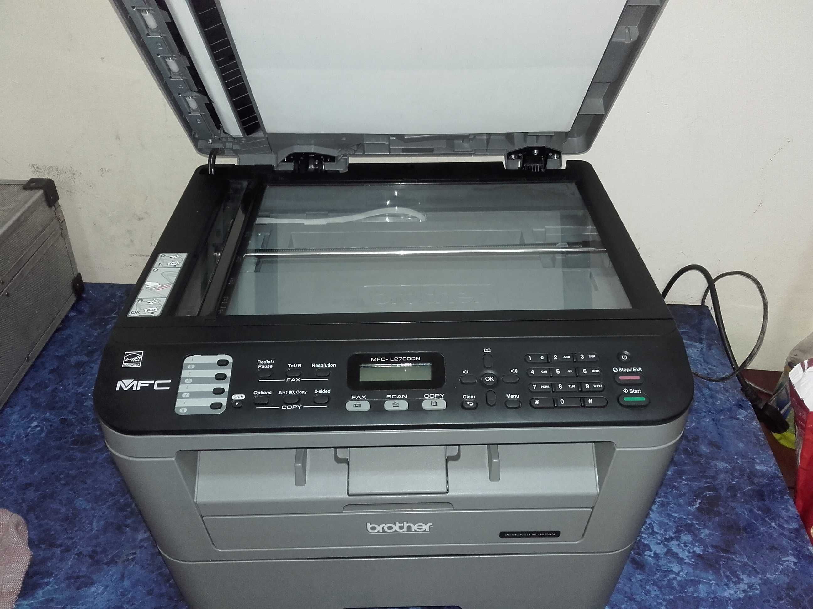 Отличен! Безжичен Wi-Fi лазерен принтер 3 в 1 Brother MFC L2700DW