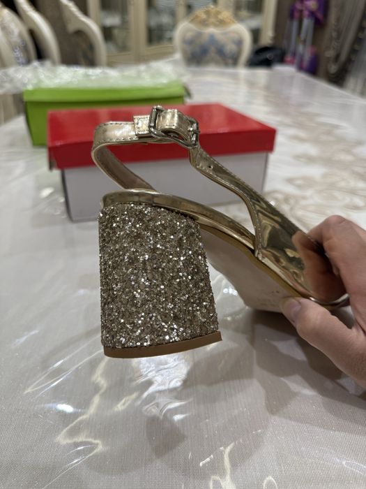 Туфли оркаси очик тилла ранг