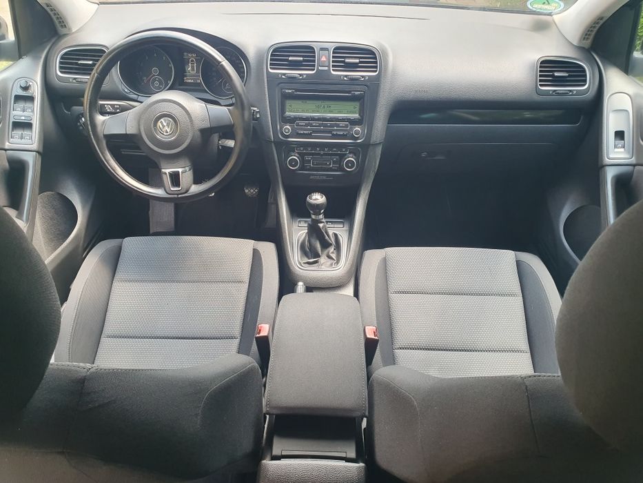 Golf 6 1.6 MPI 102 CP EURO 5 Incalzire in scaune Cornering Senzori par