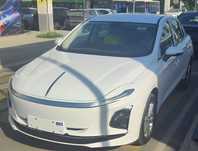 Hongqi Restyling E-qm5