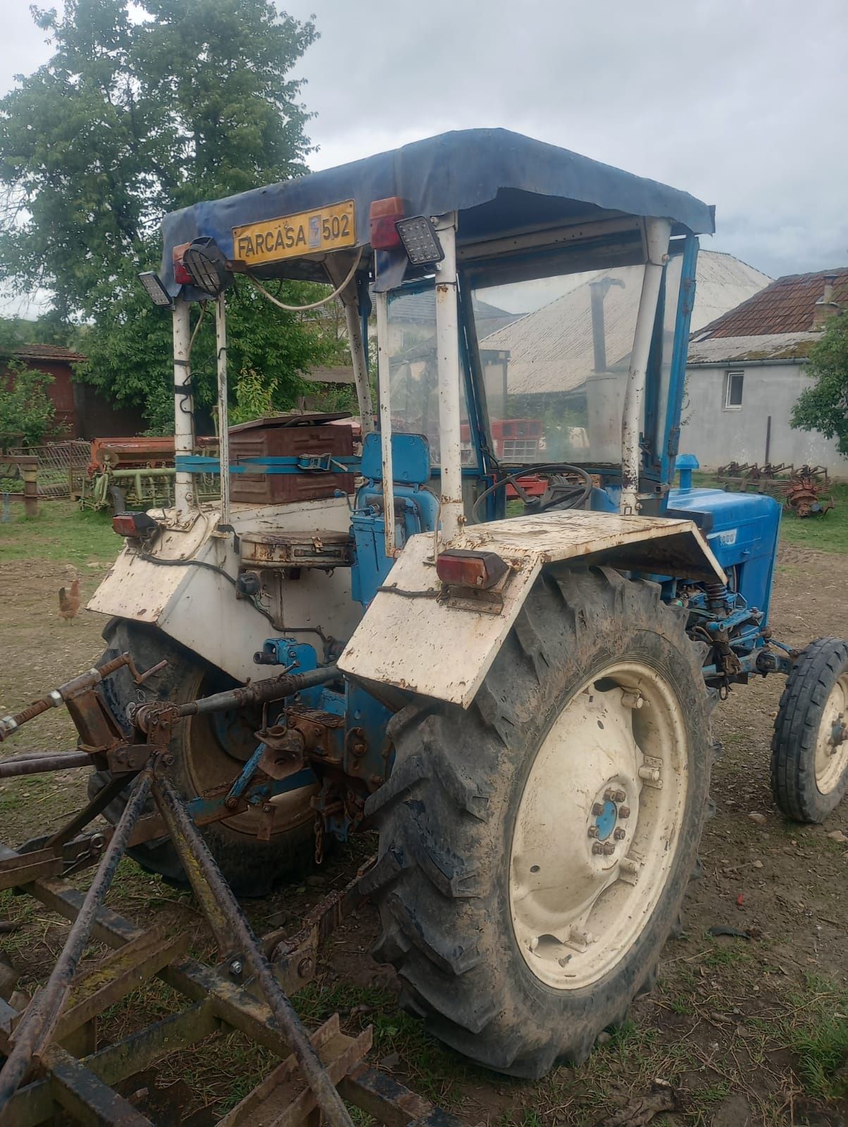 Tractor Ford 2000