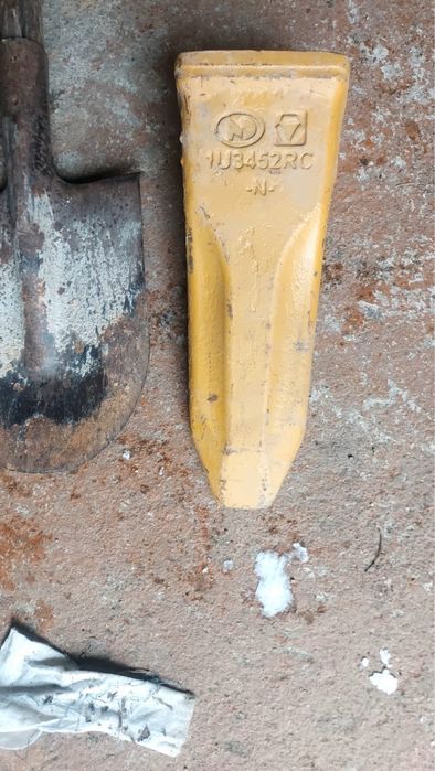 Коронка Зуб ковша