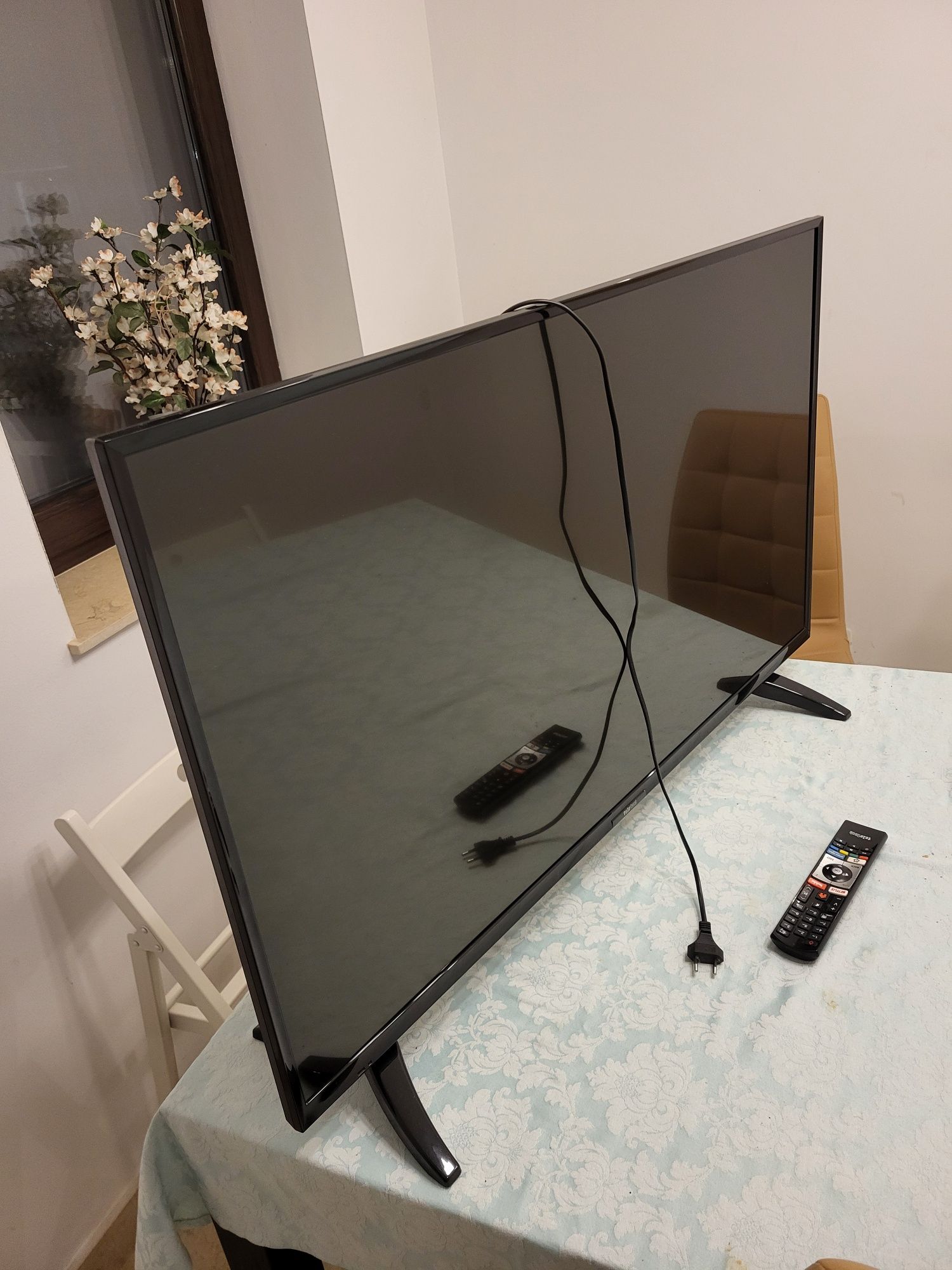 Televizor TV 4K UHD smart TeleTech 43inch 108 cm