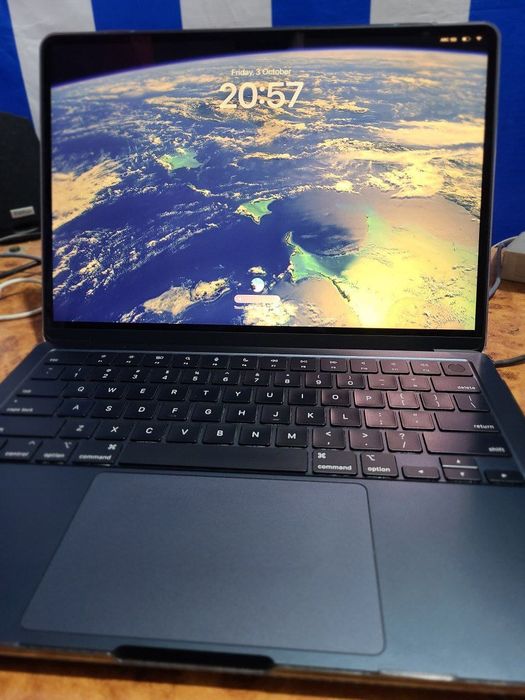Macbook Air m2 8/512GB