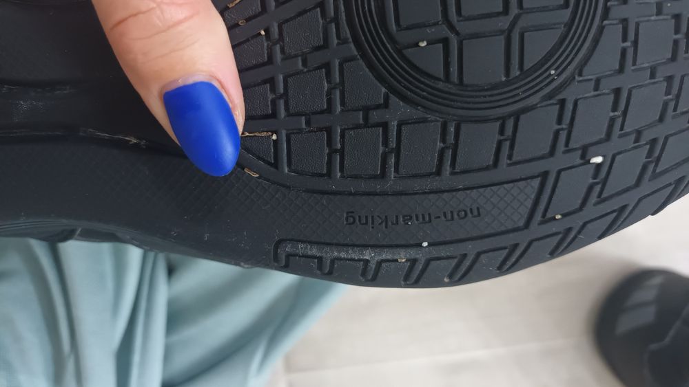 Спортни обувки Adidas Predator