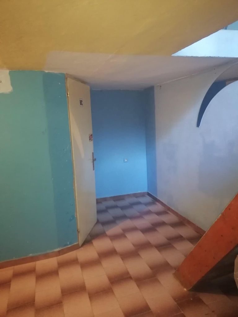 Дава се под наем Гараж / Паркомясто в Велико Търново, Промишлена зона - Запад - 123581 кв.м за 112.2 € - Снимка #10