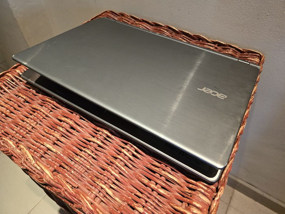 Acer Aspire V5-573G Лаптоп Windows 11 Home