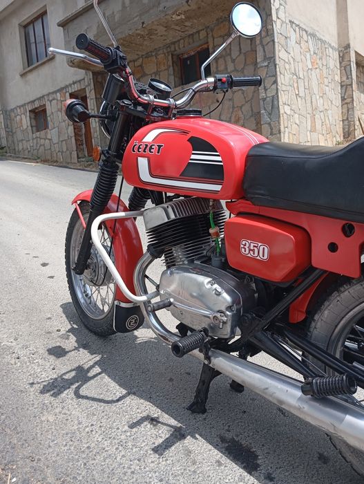 Мотоциклет CZ-350