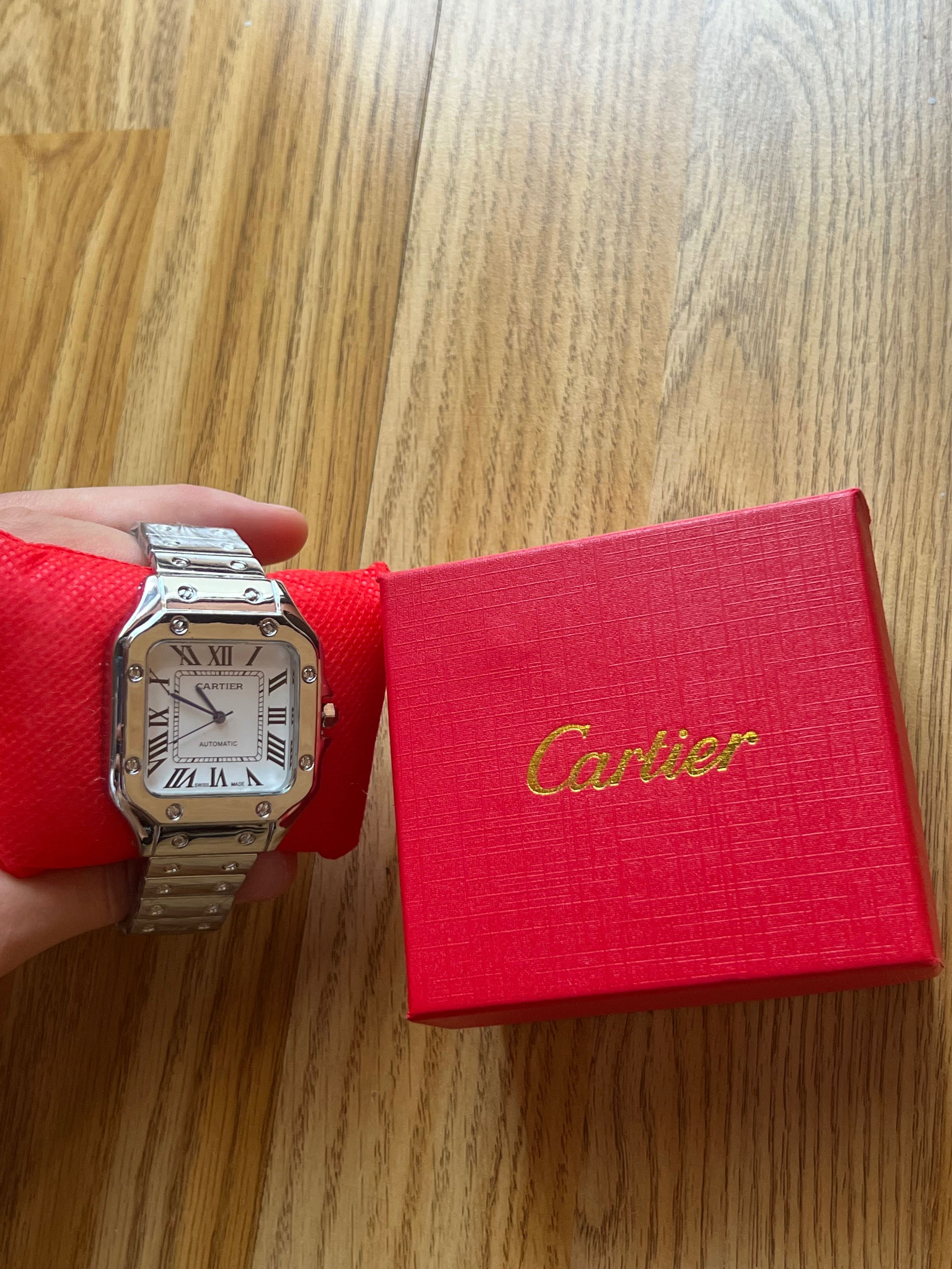 Cartier Santos чисто нов